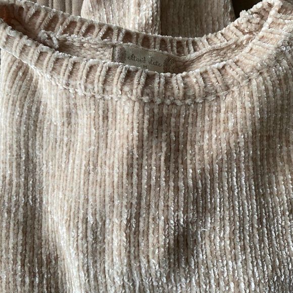 Altar'd State Cream Knit Sweater Size Medium - Picture 9 of 12